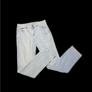 Mott and Bow Woman's Boyfriend Classic Light Blue Women's Jeans